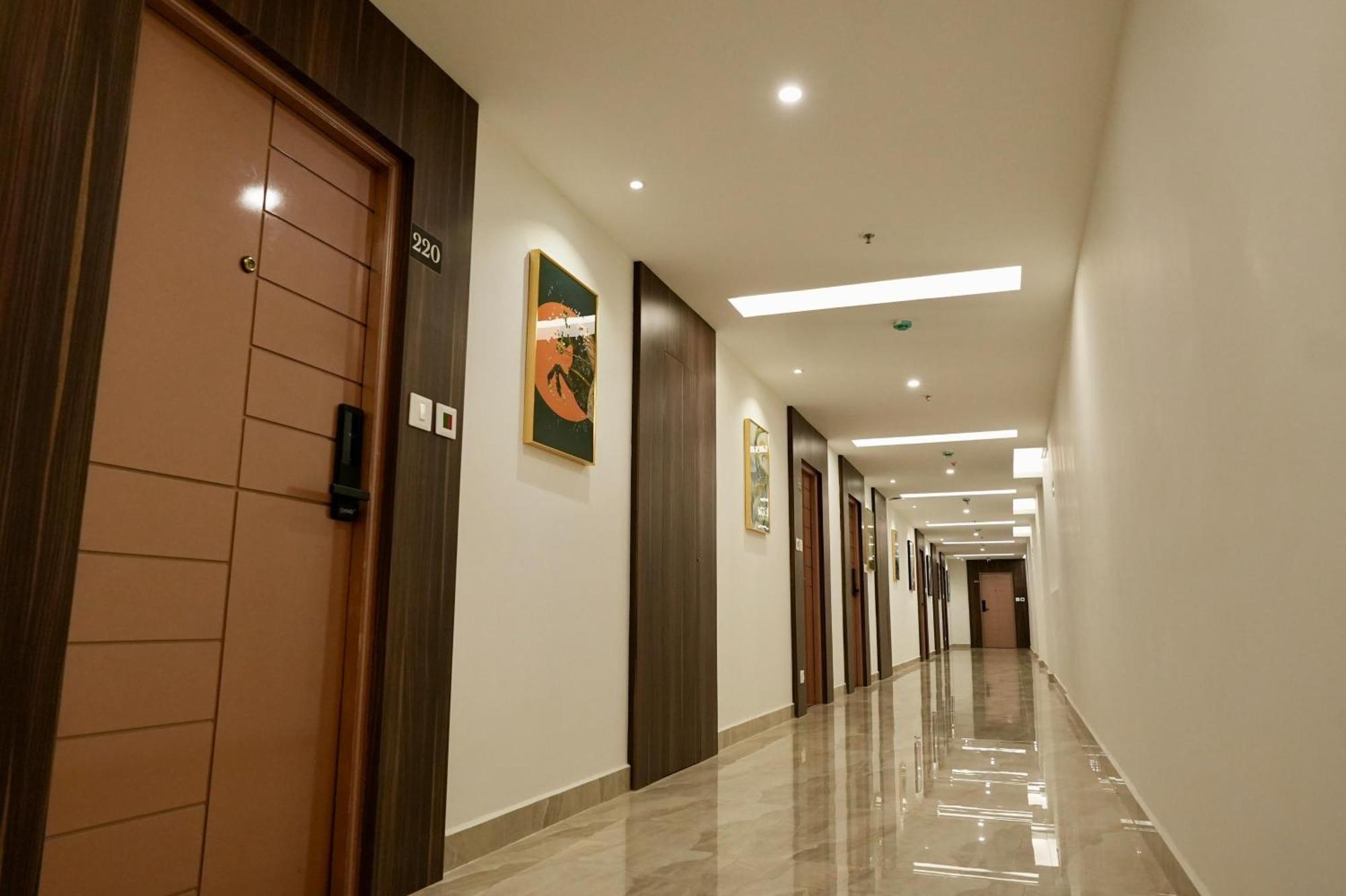 Le Royale Palace Karaikal Exterior foto
